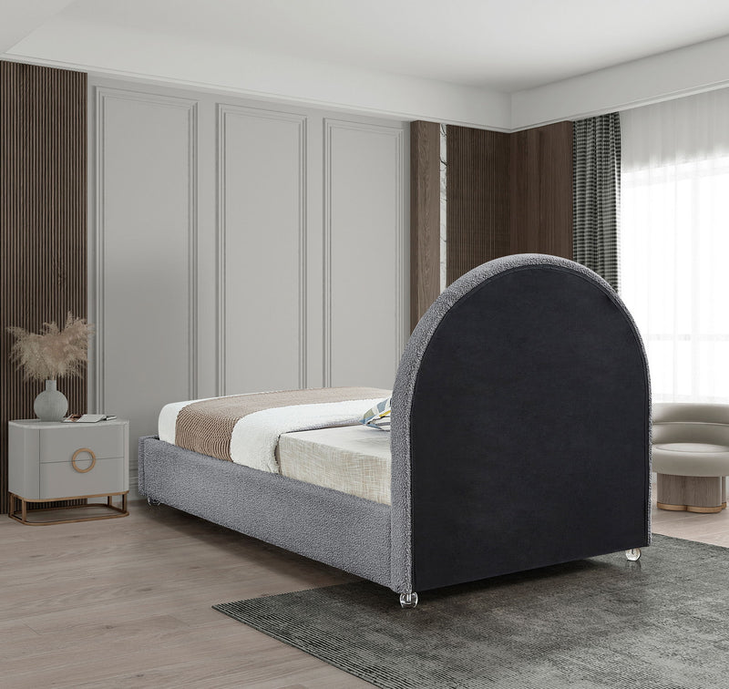 Milo - Bed