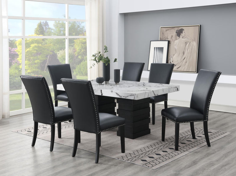 D139 - Dining Room Set