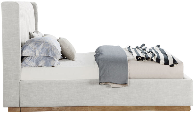 Logan - Bed