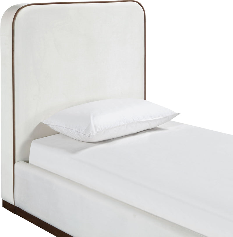 Rava - Bed