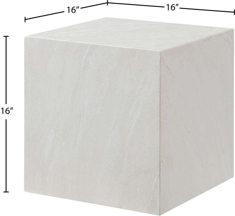 Piazza - Table