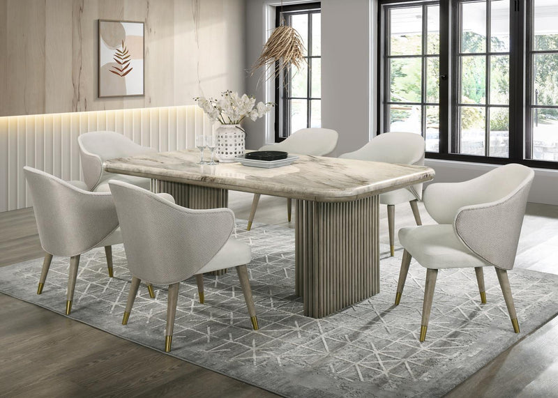 D070 - Dining Room Set
