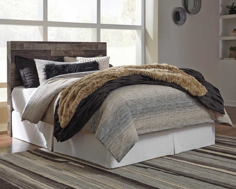 Derekson Queen/Full Panel Headboard Bed with Mirrored Dresser