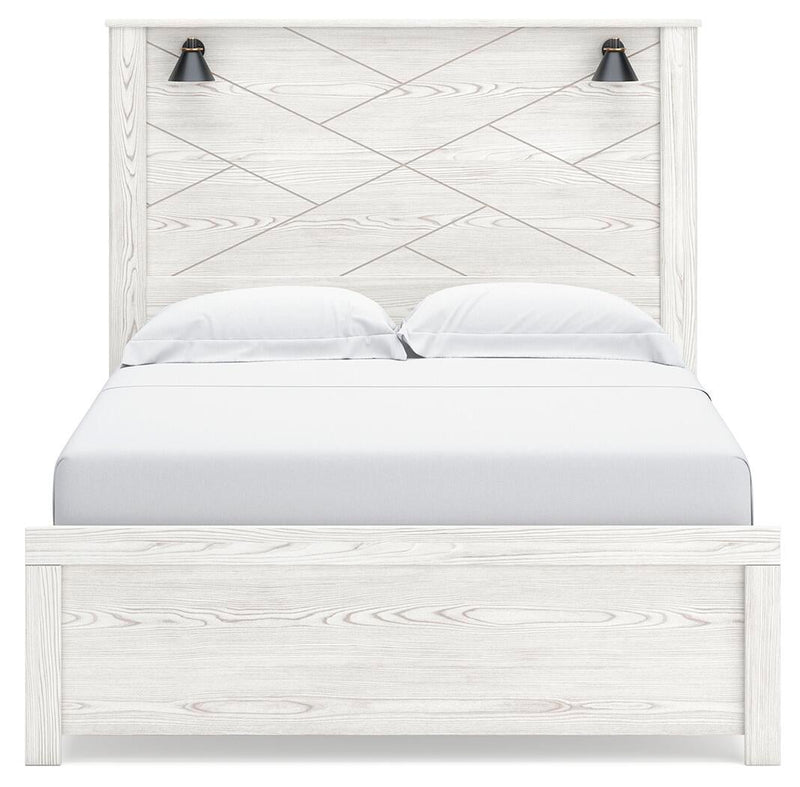 Gerridan Queen Panel Bed with Mirrored Dresser