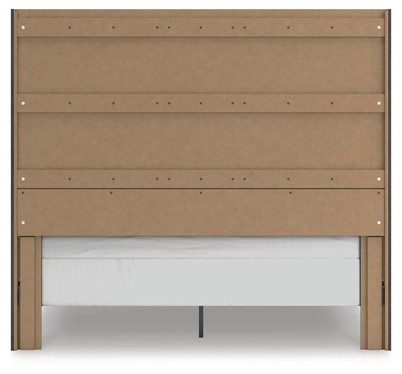 Fraluna King Panel Bed, Dresser, Mirror, Chest and Nightstand