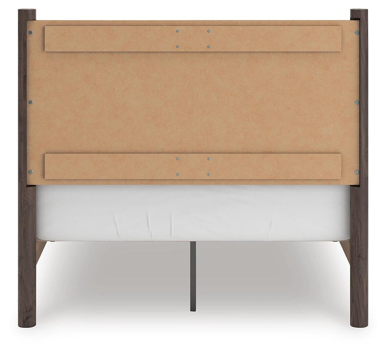 Pamytta Full Panel Platform Bed, Dresser and Mirror