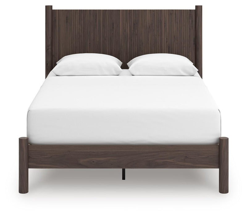 Pamytta Queen Panel Platform Bed, Dresser, Mirror, Chest and Nightstand