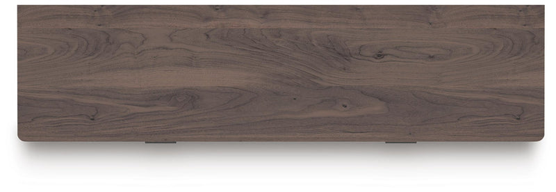 Pamytta King Panel Platform Bed, Dresser, Mirror and Nightstand