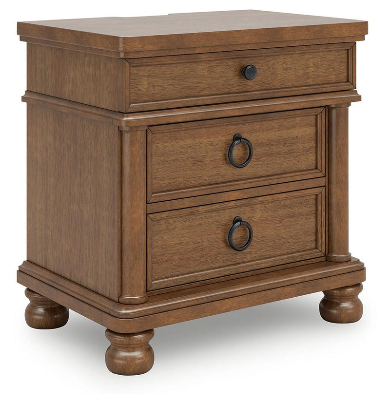 Chadworth King Poster Bed with Mirrored Dresser and Nightstand
