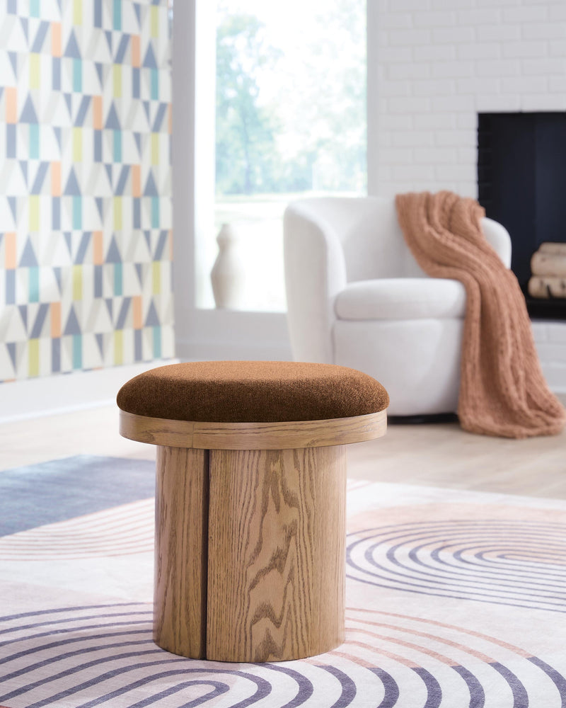 Lewisen Accent Ottoman